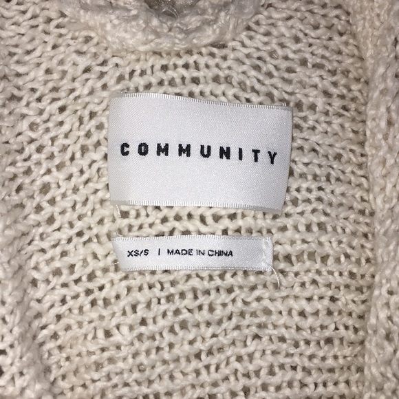 Community sweater - Picture 3 of 4